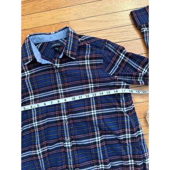 Lands’ End Flannel Shirt Small Plaid Button Down Blue Pink Cotton Casual Classic - Picture 4 of 5